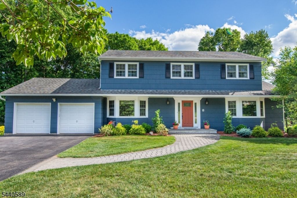 8 Clearfield Rd, Roxbury Twp., NJ 07876