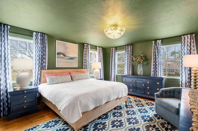 6 Luigi Avenue, Sagamore Beach, MA 02562