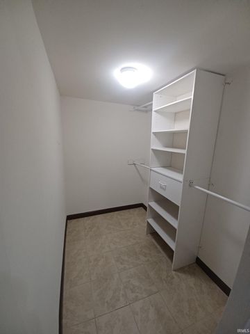 1112 W Iowa Street, Evansville, IN 47710