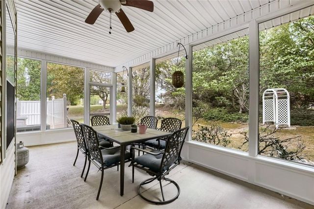 60 Crooked Stick Walk, Newnan, GA 30265