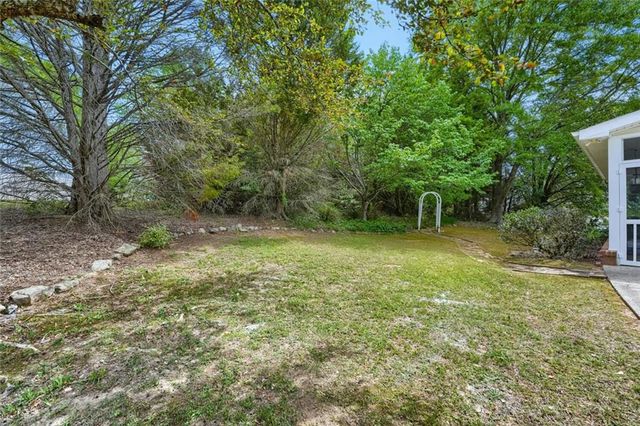 60 Crooked Stick Walk, Newnan, GA 30265