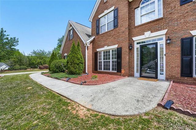 60 Crooked Stick Walk, Newnan, GA 30265