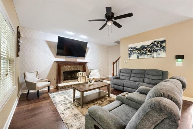 60 Crooked Stick Walk, Newnan, GA 30265
