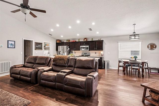 647 LORIENT DRIVE, Eagle Lake, FL 33839