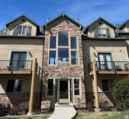 3521 N FOX RUN DR #806, Eden, UT 84310