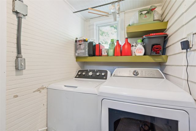 705 Hatton Avenue, Dallas Center, IA 50063