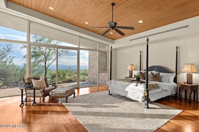 7301 N Secret Canyon Drive, Tucson, AZ 85718