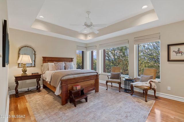 7301 N Secret Canyon Drive, Tucson, AZ 85718