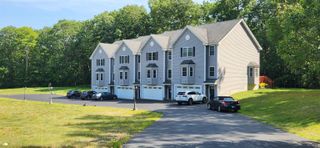 26 Scribner Rd Apt 1, Fremont, NH 03044