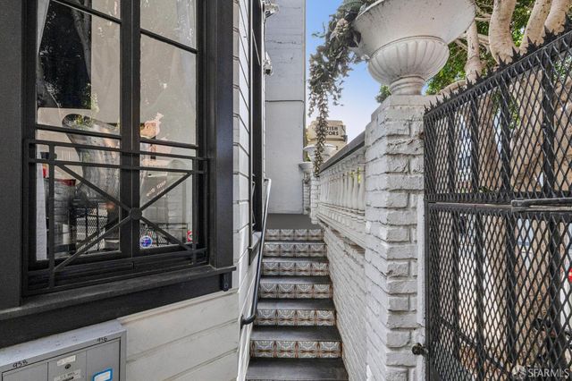 958 Ellis Street, San Francisco, CA 94109