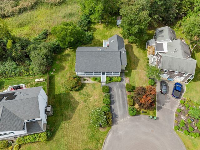 14 Coves End Rd, Marion, MA 02738