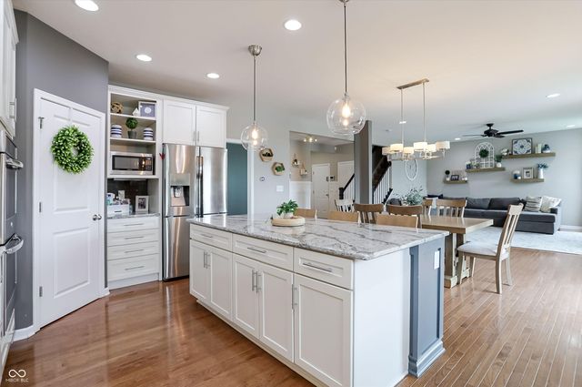 5103 Alyshia Parkway, Bargersville, IN 46106