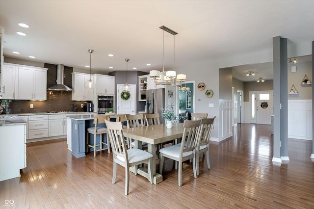 5103 Alyshia Parkway, Bargersville, IN 46106