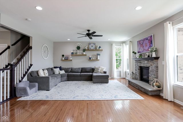 5103 Alyshia Parkway, Bargersville, IN 46106