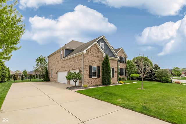 5103 Alyshia Parkway, Bargersville, IN 46106