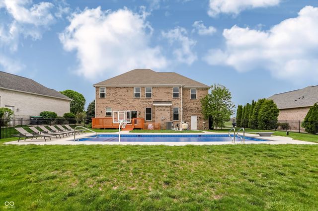 5103 Alyshia Parkway, Bargersville, IN 46106