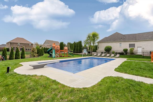 5103 Alyshia Parkway, Bargersville, IN 46106