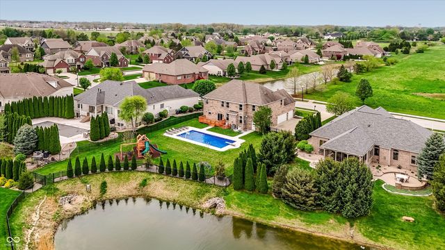 5103 Alyshia Parkway, Bargersville, IN 46106