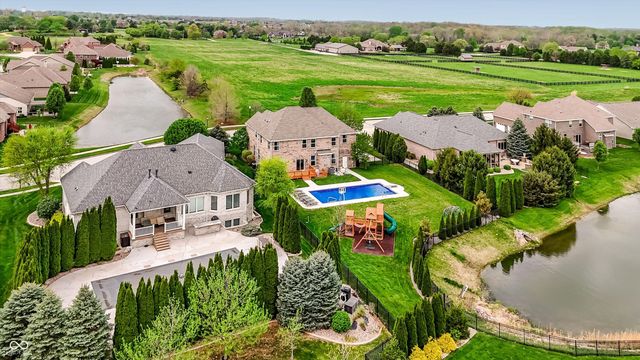 5103 Alyshia Parkway, Bargersville, IN 46106