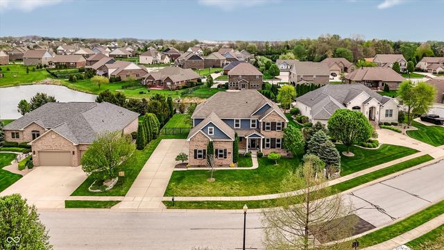 5103 Alyshia Parkway, Bargersville, IN 46106