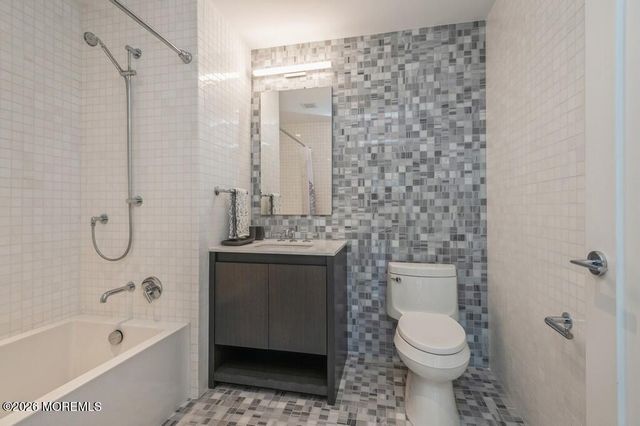 15 Morris Avenue 216, Long Branch, NJ 07740