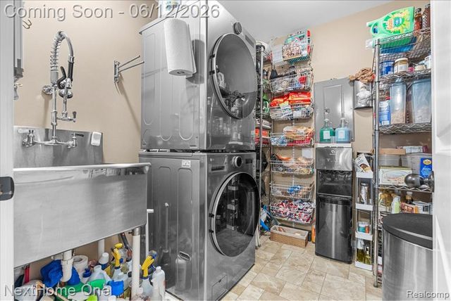 0432 Maple Cove Circle, Saline, MI 48176