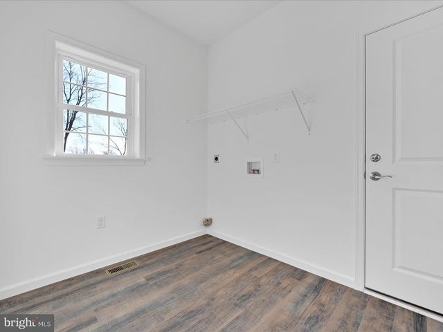 25 AMERICAN AVE, Carlisle, PA 17013