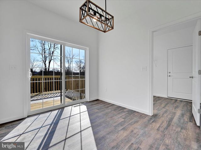 25 AMERICAN AVE, Carlisle, PA 17013