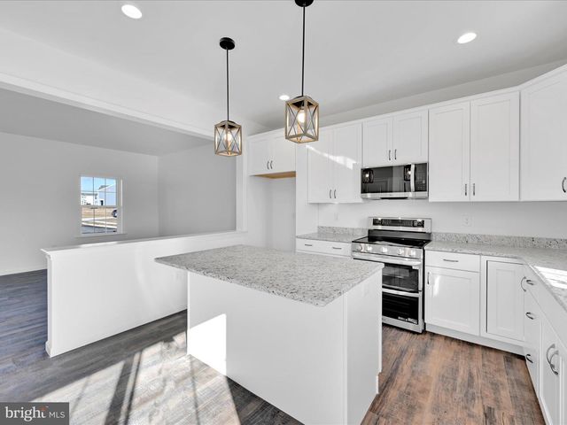 25 AMERICAN AVE, Carlisle, PA 17013