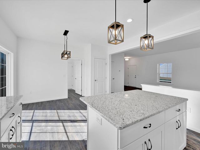 25 AMERICAN AVE, Carlisle, PA 17013