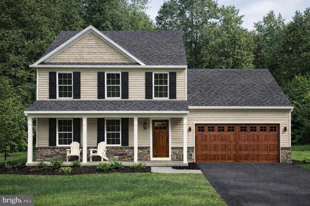 25 AMERICAN AVE, Carlisle, PA 17013