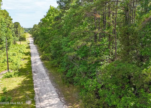 1592 Breezeway Drive SW, Ocean Isle Beach, NC 28469