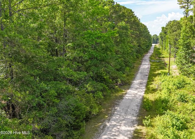 1592 Breezeway Drive SW, Ocean Isle Beach, NC 28469