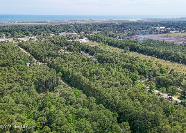 1592 Breezeway Drive SW, Ocean Isle Beach, NC 28469