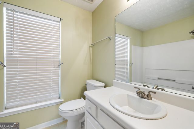 2530 Hillvale Circle, Lithonia, GA 30058