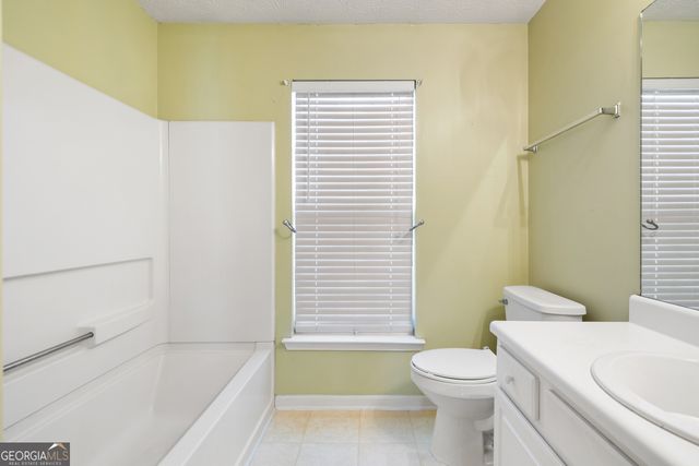 2530 Hillvale Circle, Lithonia, GA 30058