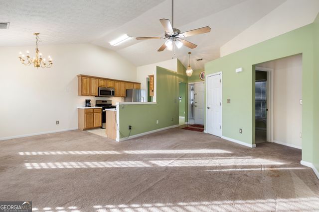 2530 Hillvale Circle, Lithonia, GA 30058