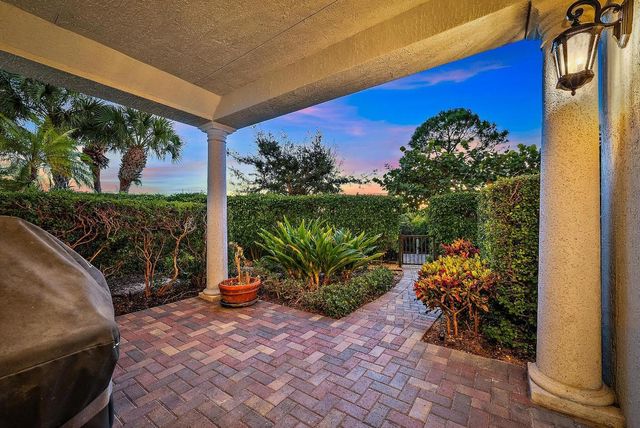 126 Tierra Lane 2, Jupiter, FL 33477