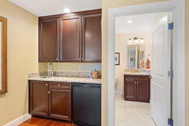 126 Tierra Lane 2, Jupiter, FL 33477