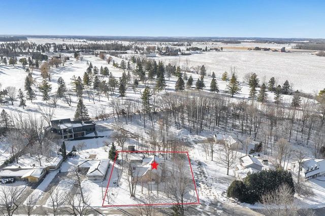 104 RIVERWOOD COURT, Mishicot, WI 54228