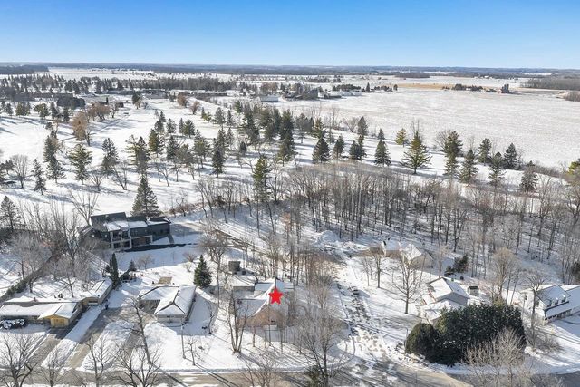 104 RIVERWOOD COURT, Mishicot, WI 54228