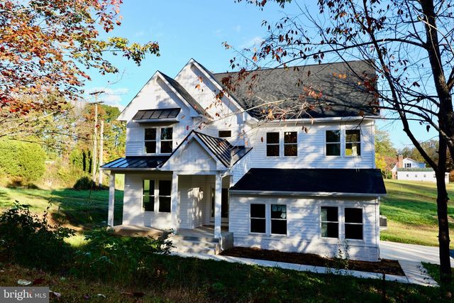8028 PINNACLE RIDGE DR, Manassas, VA 20112