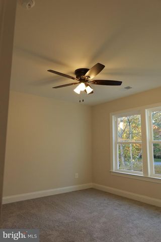 8028 PINNACLE RIDGE DR, Manassas, VA 20112