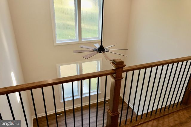 8028 PINNACLE RIDGE DR, Manassas, VA 20112