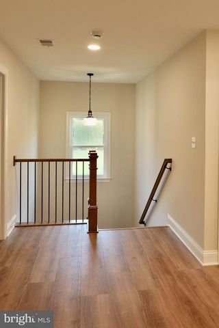 8028 PINNACLE RIDGE DR, Manassas, VA 20112