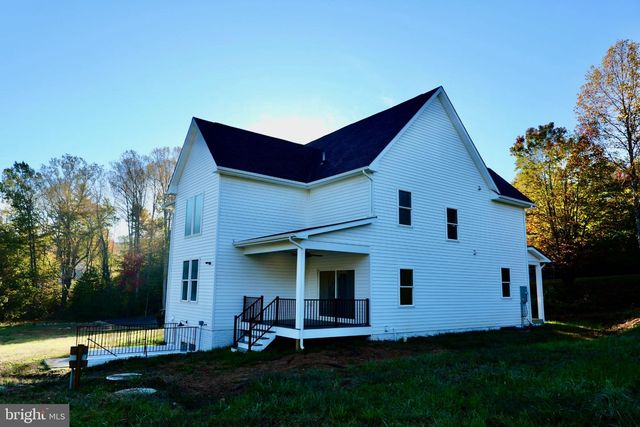 8028 PINNACLE RIDGE DR, Manassas, VA 20112