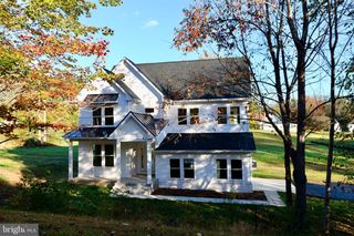 8028 PINNACLE RIDGE DR, Manassas, VA 20112