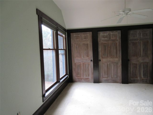 373 Shumont Road, Black Mountain, NC 28711