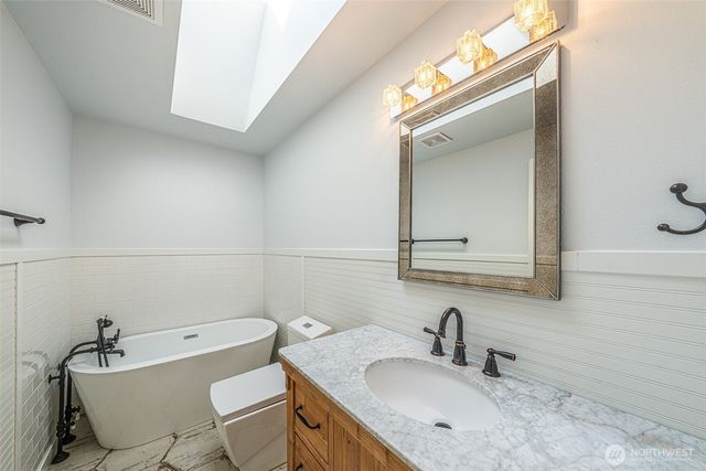 18510 2nd Avenue E, Spanaway, WA 98387