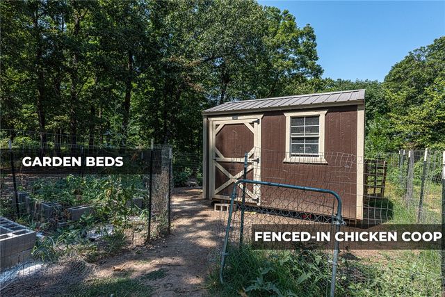 16925 Carpenter Road, Winslow, AR 72959